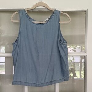 BB Dakota chambray Sleeveless Top